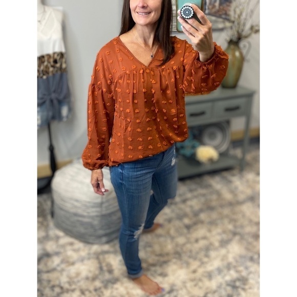 Swiss Dot Long Bubble Sleeve V-Neck Floaty Top Rust 3521 - Picture 5 of 9